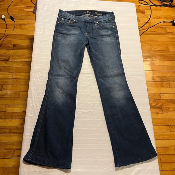 7 FOR ALL MANKIND Women Jean size 28 - Picture 1 of 10